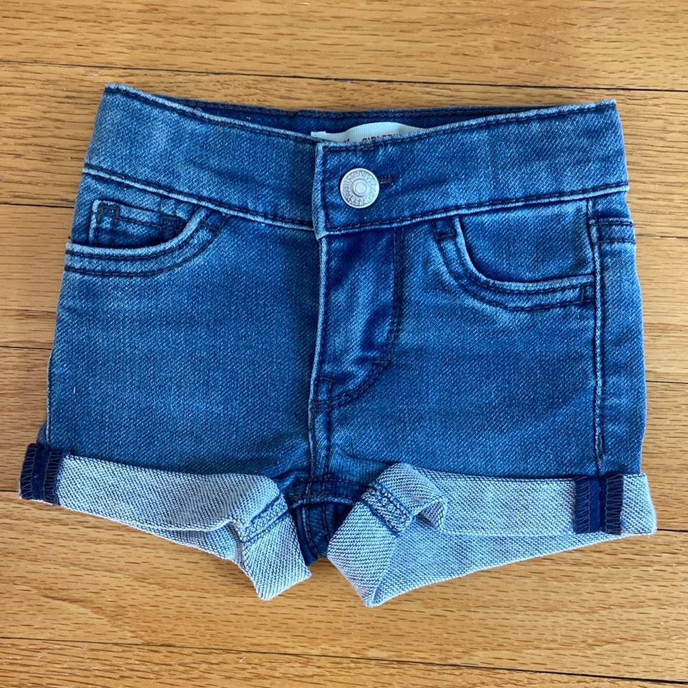New without tags Levi girlfriend denim shorts baby